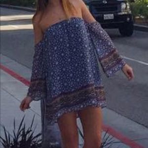 Strapless pattern dress with sheer sleeves